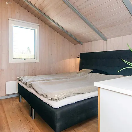 8 Person In Sydals Tatil Evi Nedre Lysabild